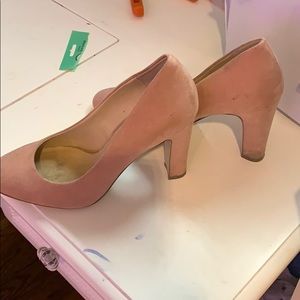 Mauve pump heel